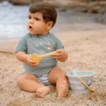 0028314 zwemshirt korte mouw groen seashells and stripes