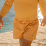 LITTLE DUTCH. Παιδικό μαγιό βερμούδα για αγόρια Seashells Sunny Yellow