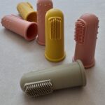 Βρεφική Οδοντόβουρτσα Δακτύλου. Nok nok. Happy bee