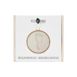 Wooden Medallion Keepsake. Happy bee
